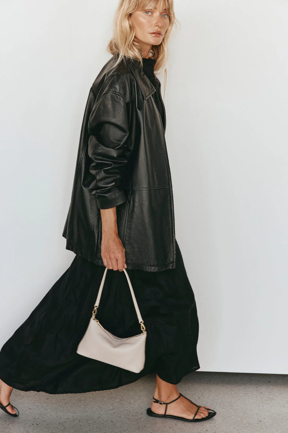 Ashley Ivory Leather Crossbody Bag - Image 3