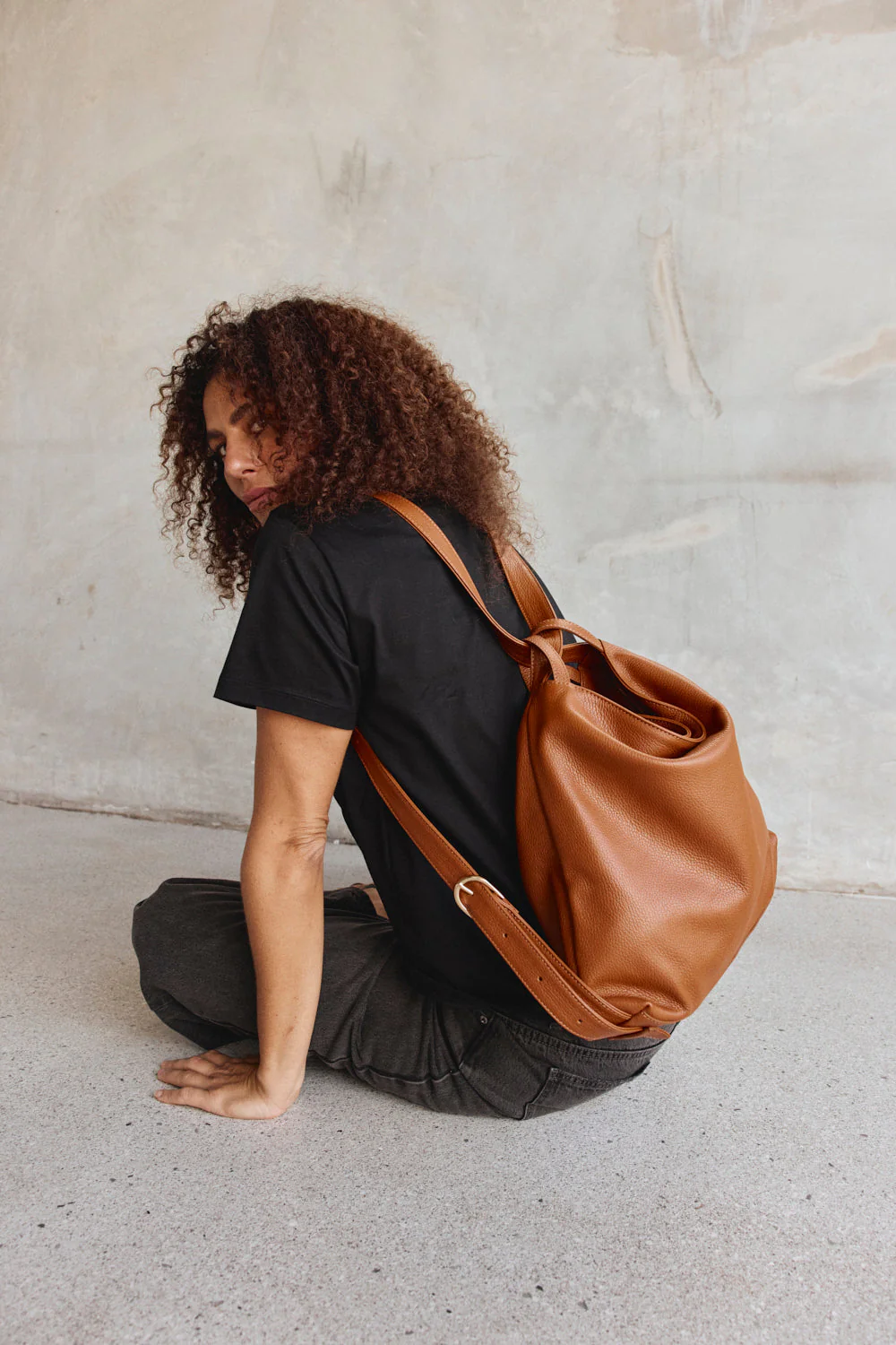Bella Tan 3-in-1 Convertible Bag - Image 3