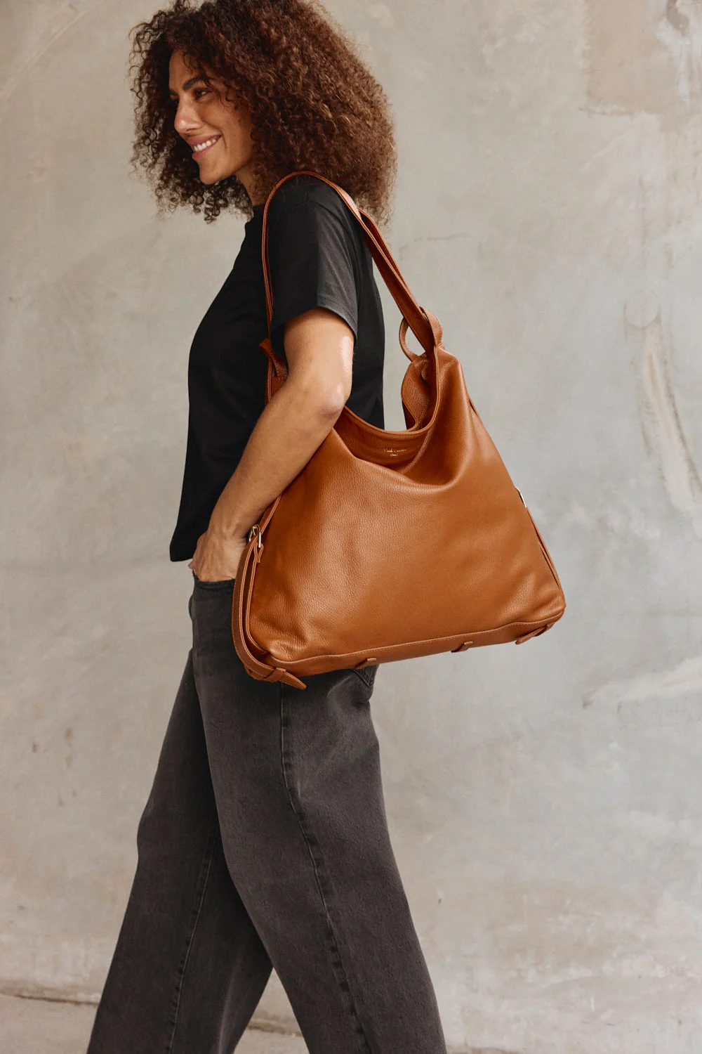 Bella XL Tan 3-in-1 Convertible Bag - Image 3