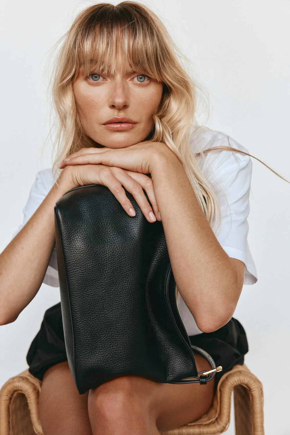 Eden Black Leather Shoulder Bag - Image 3