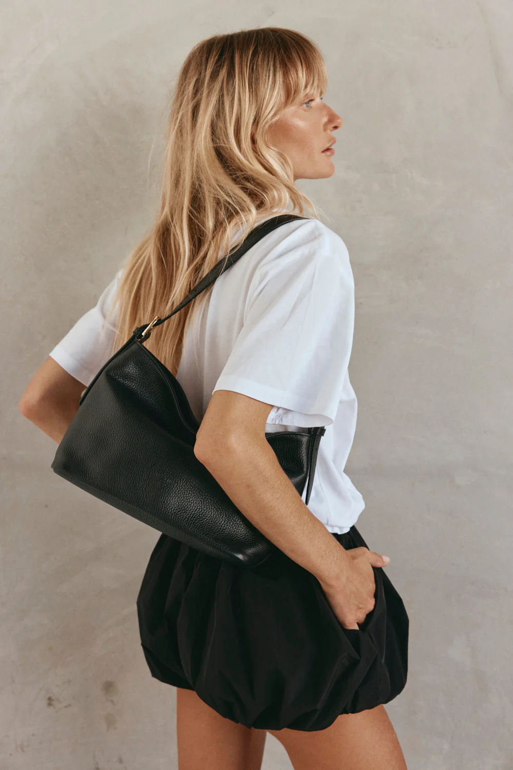 Eden Black Leather Shoulder Bag - Image 6