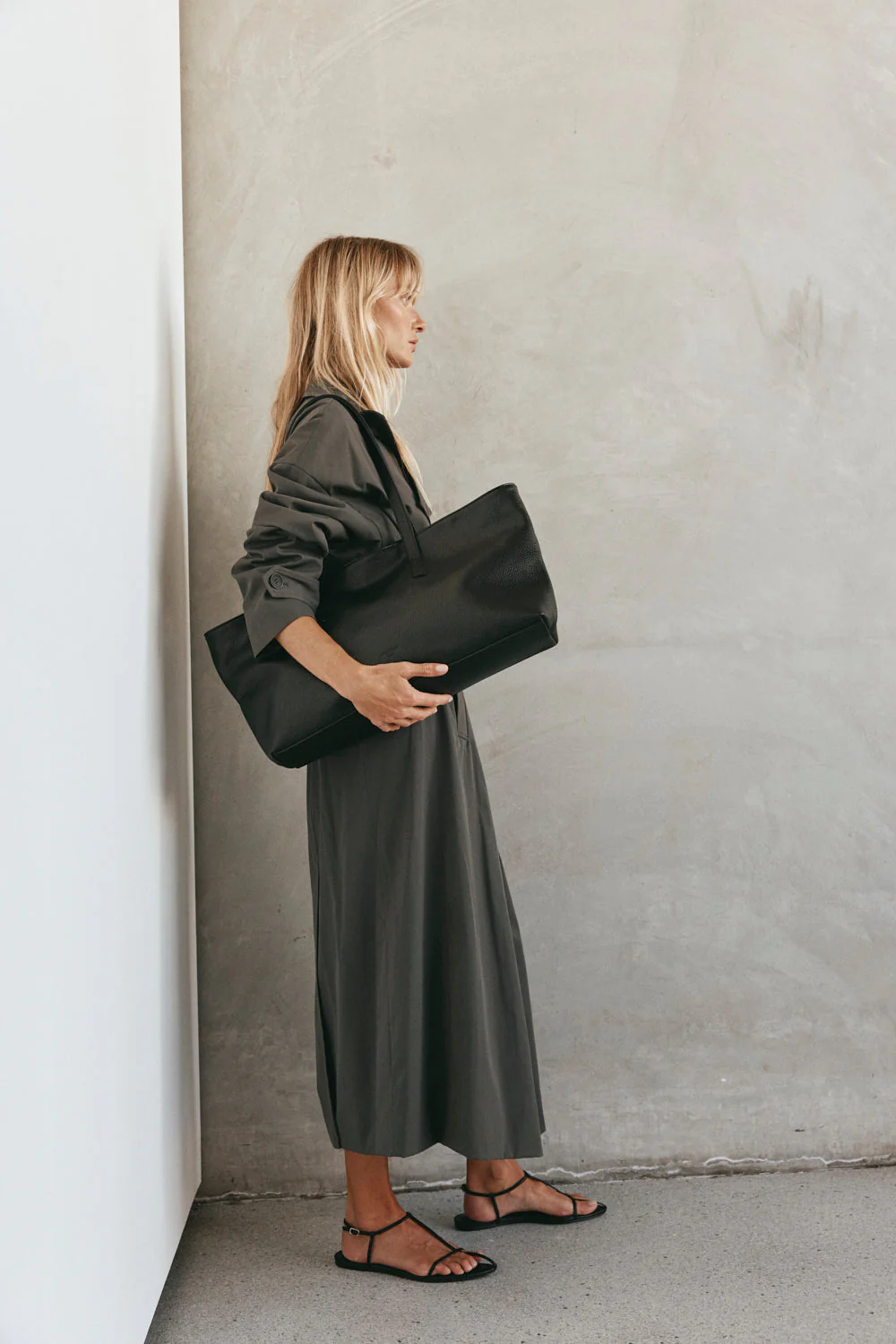 Mia Black Leather East West Slouchy Tote - Image 6