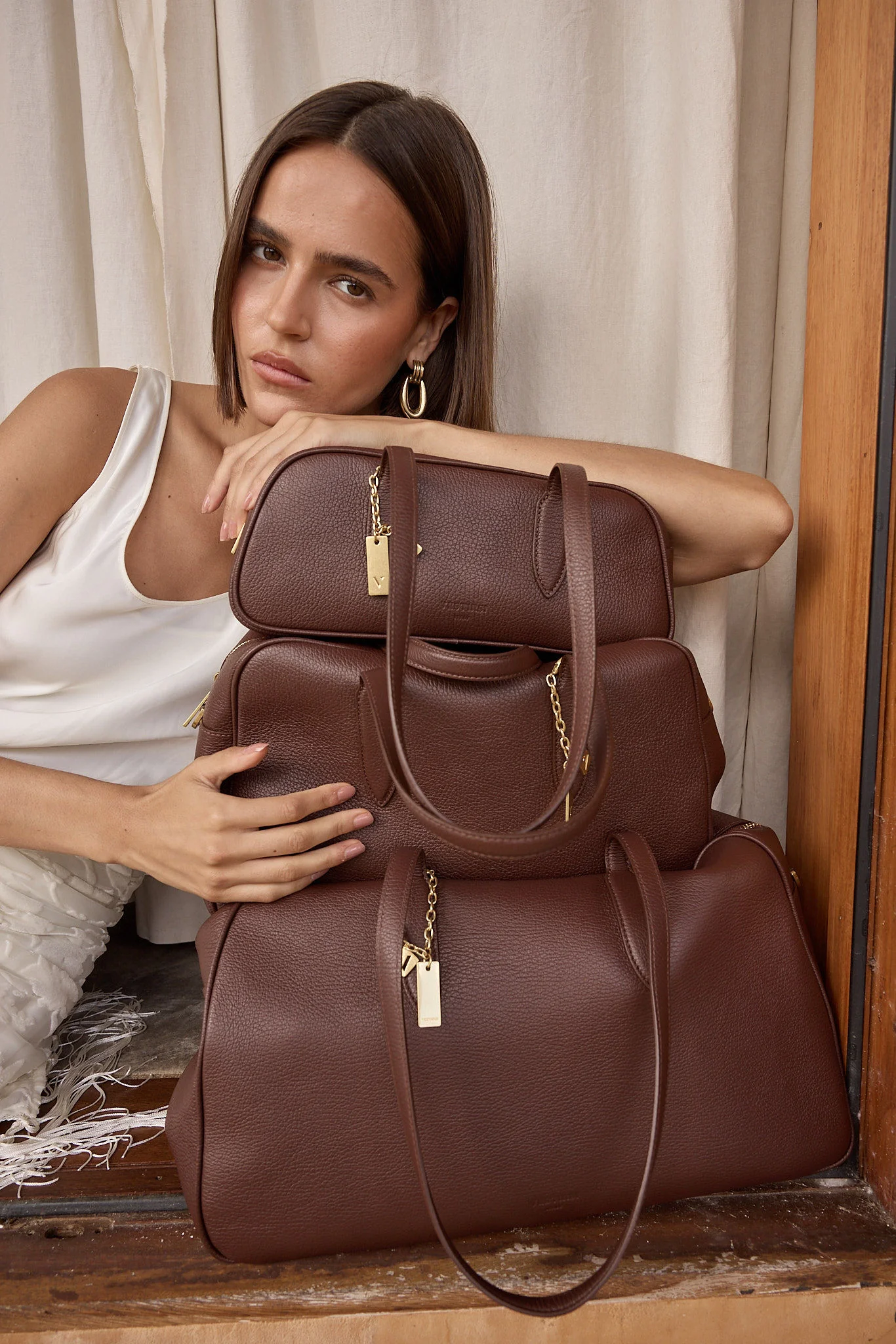 Vera Mahogany Baguette Bag - Image 6