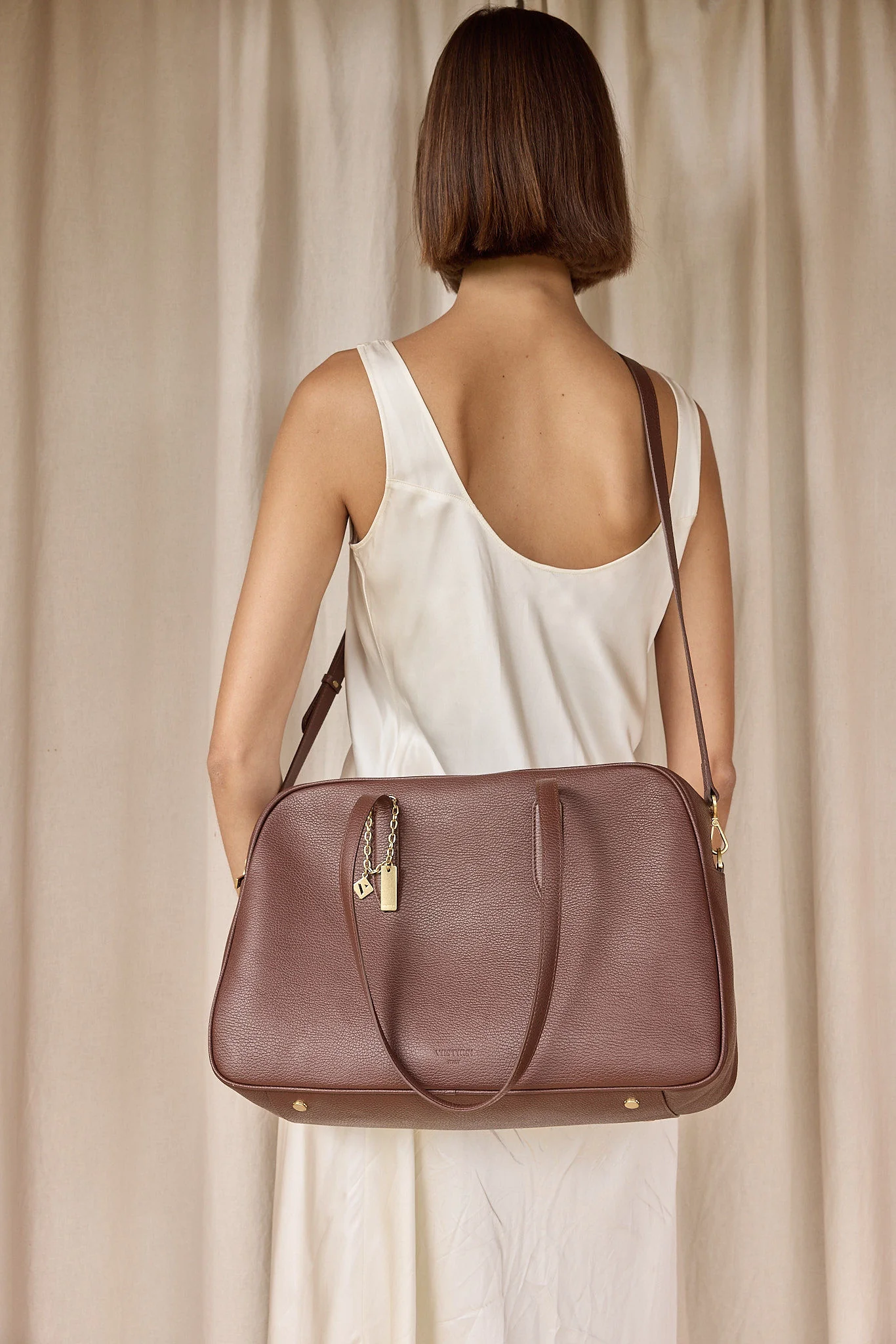 Vera Mahogany Large Bowler Bag - Image 3